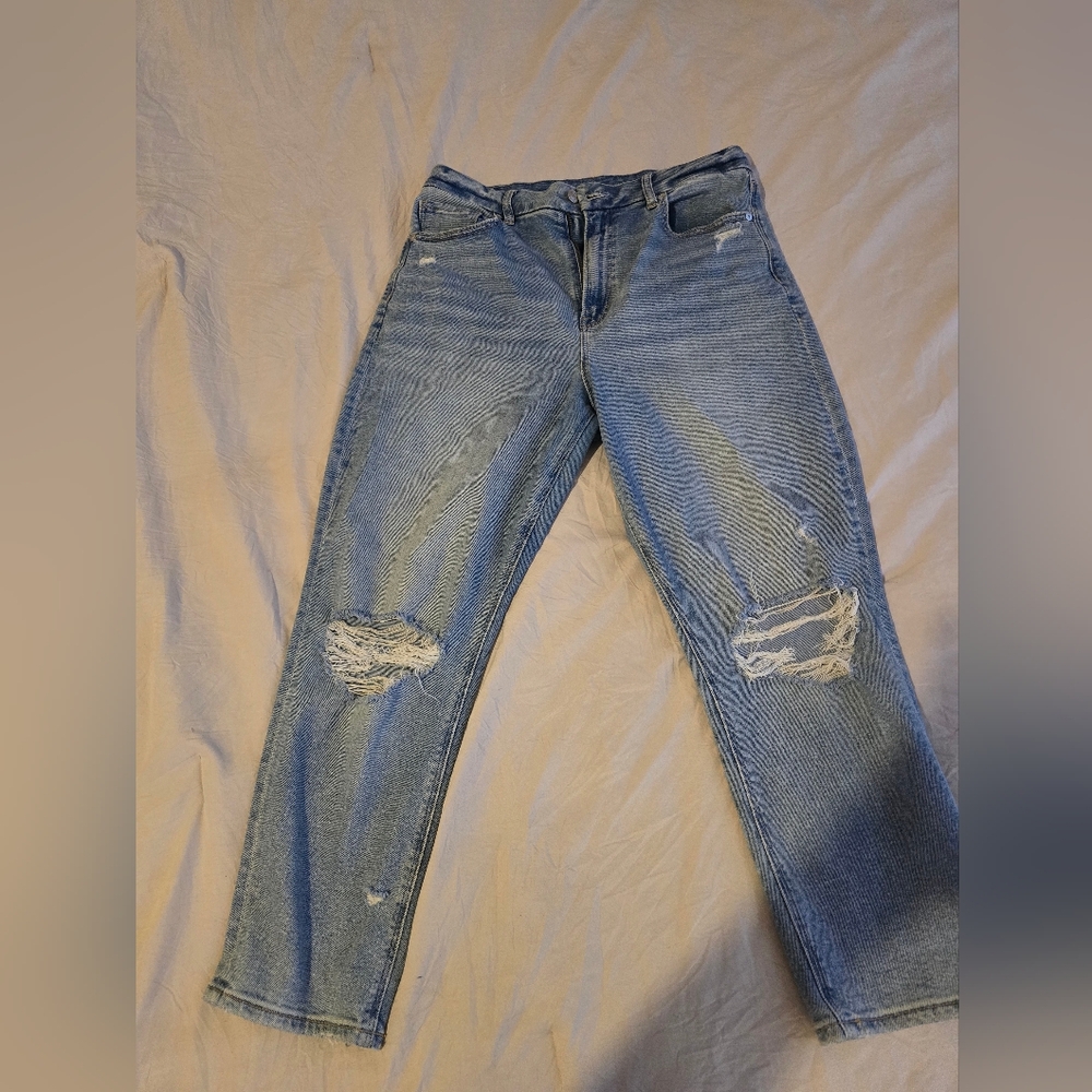 Trendy Light Blue Distressed Boyfriend Jeans